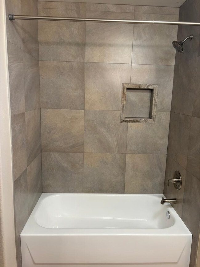 Building Photo - 3221 N 37th St