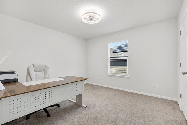 Building Photo - 3201 E College Park Dr