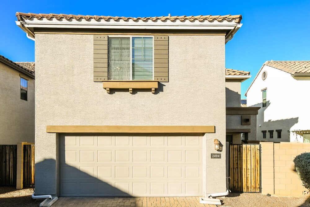 Building Photo - 2494 E Boston St