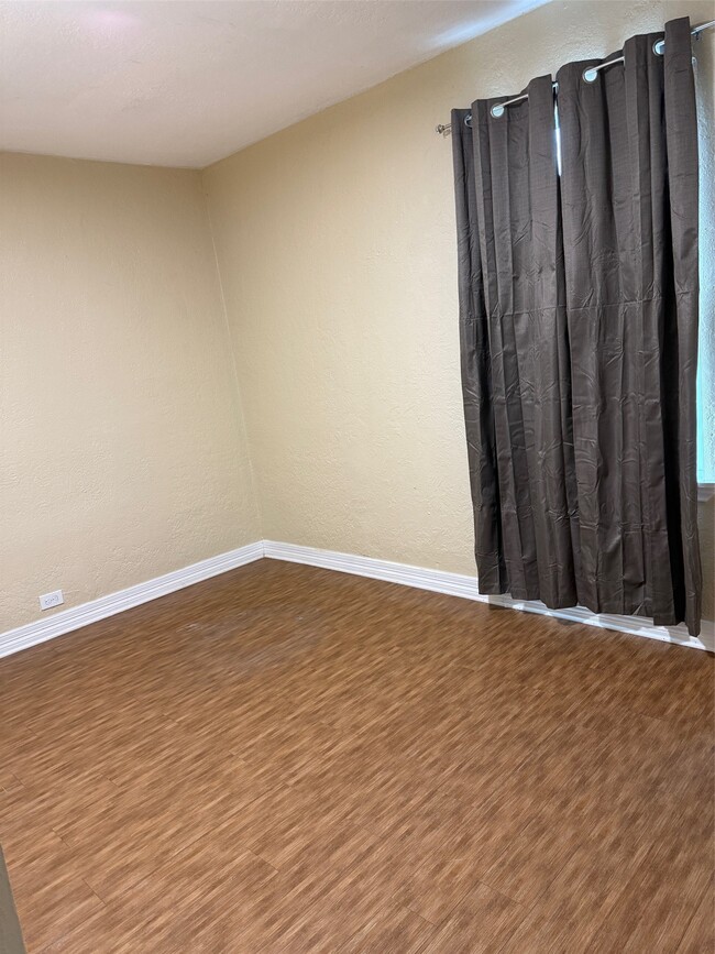 Building Photo - 5106 Jackson St