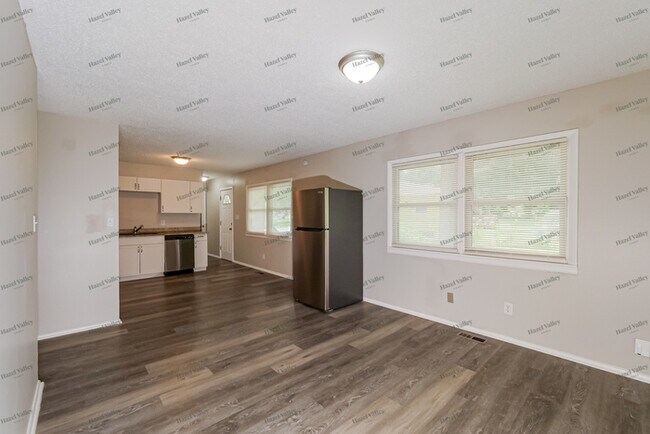 Building Photo - 9524 Ditman Ct