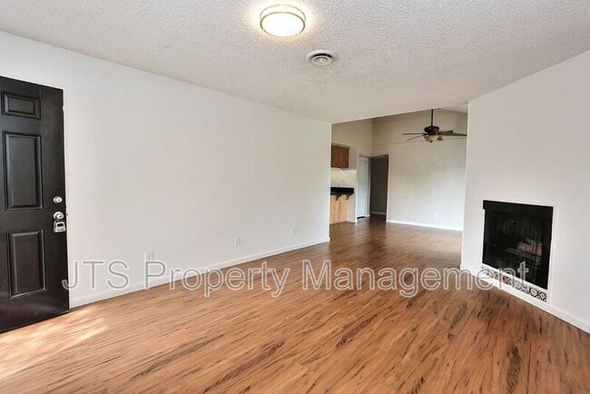 Building Photo - 8856 N Winding Way