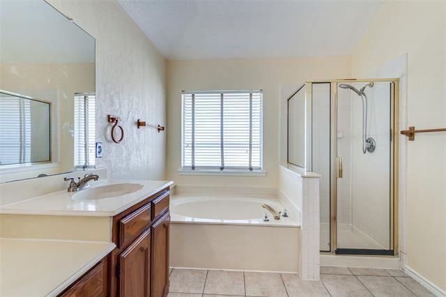 Building Photo - 8305 Camden Ct