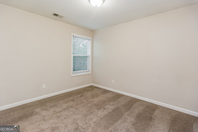 Building Photo - 25 Celtic Ct