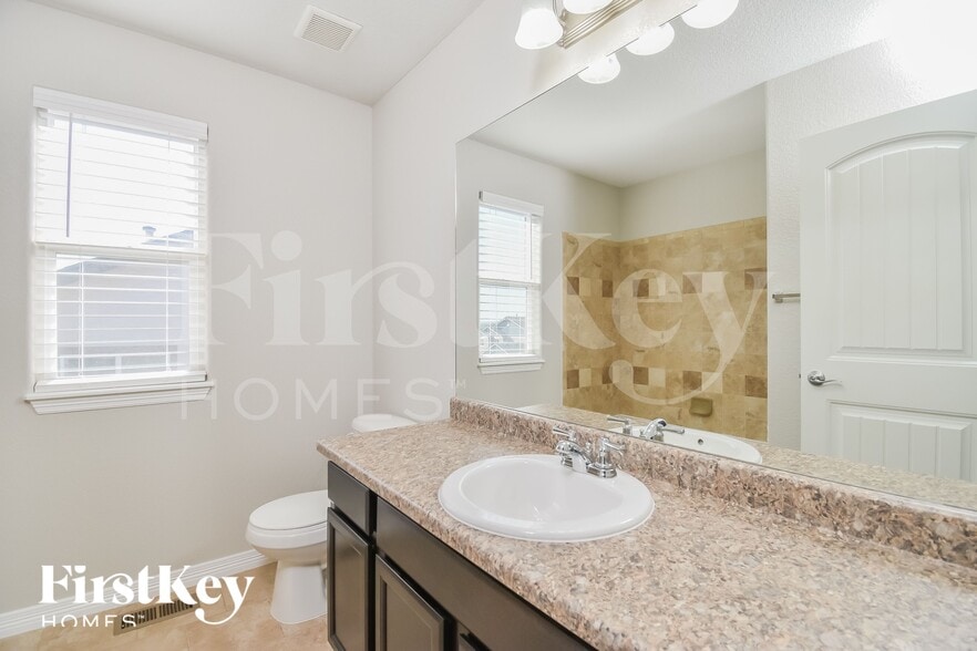 Building Photo - 7495 Araia Dr