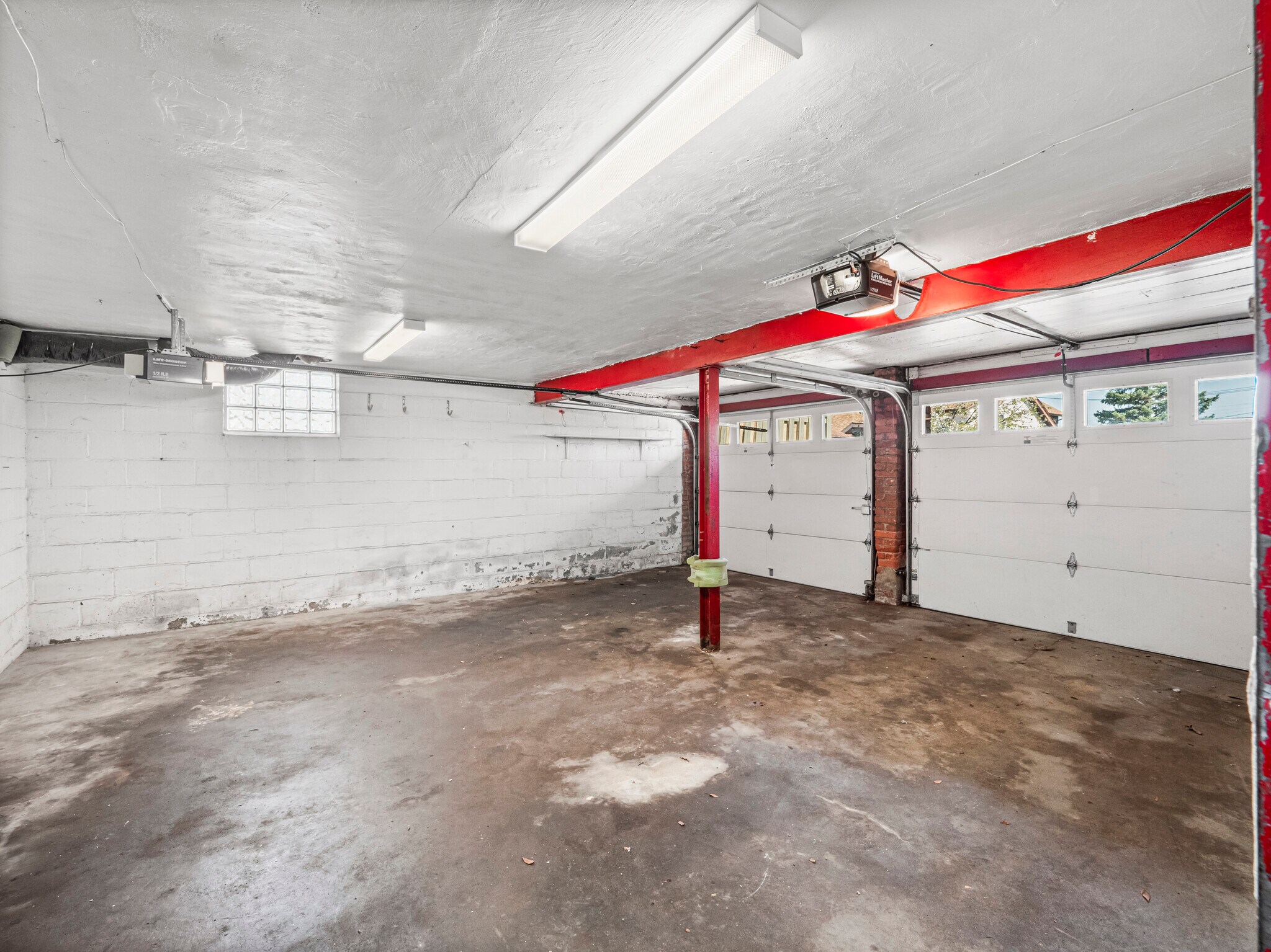 Building Photo - 433 Winterhill St