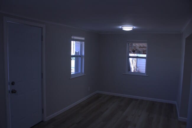 Building Photo - 9430 Echo Ln