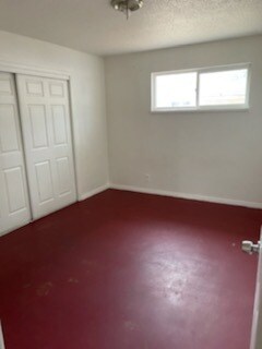 Building Photo - 304 Charleston St NE