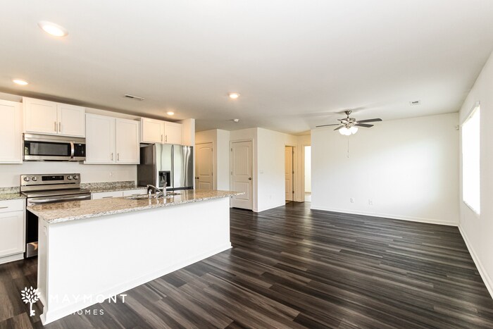 Building Photo - 5685 Timber Leaf Lp