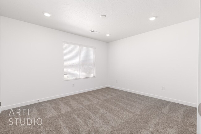 Building Photo - Move-IN SPECIAL Rent Reduced to $1500.00 P...