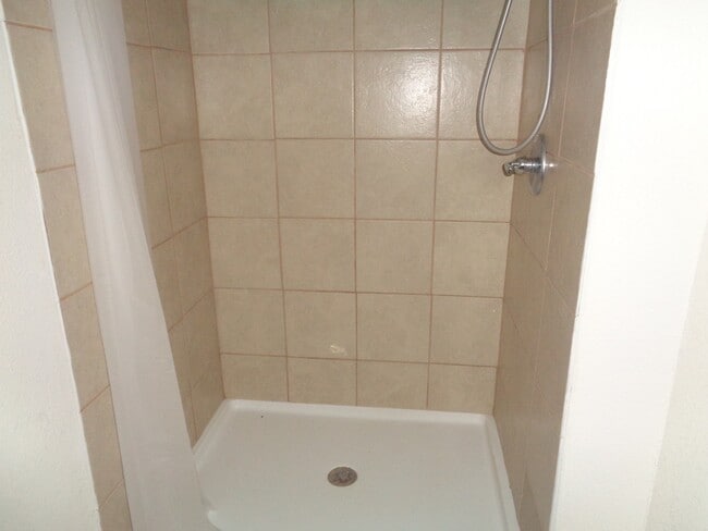 Building Photo - FOUR BEDROOM