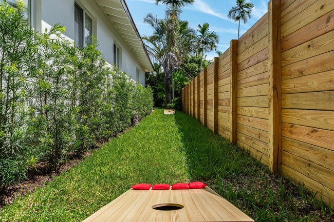 Building Photo - 616 NE 16th Terrace