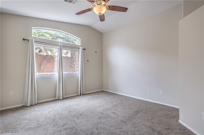 Building Photo - 8136 Shady Glen Ave
