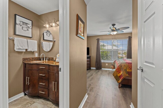 Building Photo - 4465 Clipper Cove