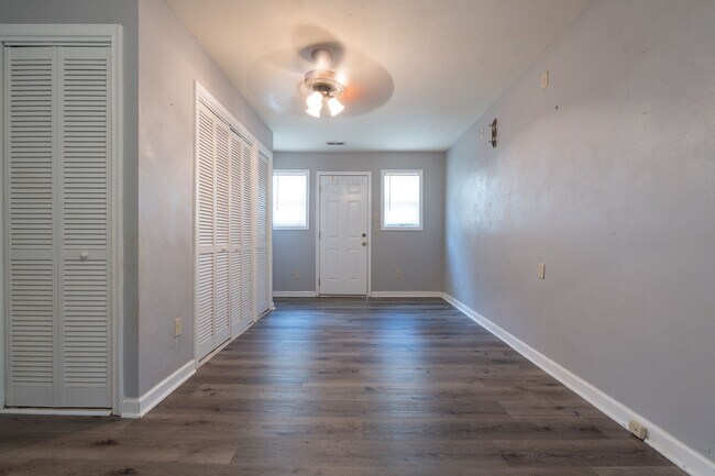 Building Photo - MOVE IN READY 4 Bedroom in Western Branch!