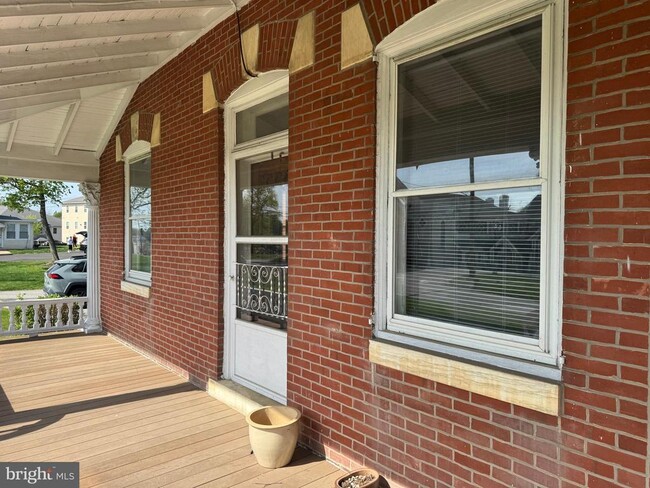 Building Photo - 3009 Ridge Pike