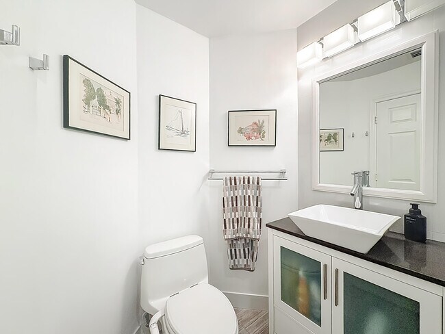 Building Photo - 11853 Fountainside Cir