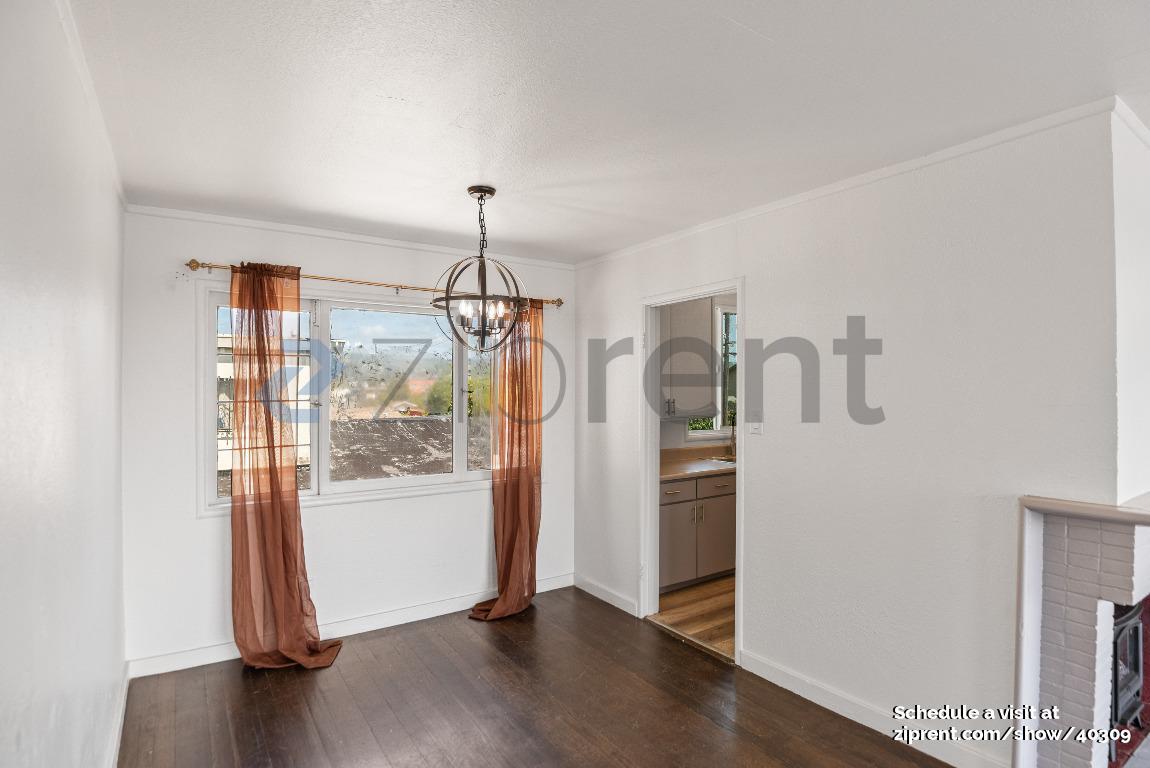 Building Photo - 1257 77th Ave