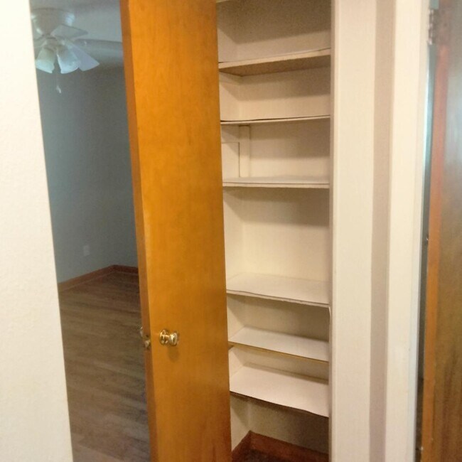 Building Photo - 1125 Walker Ave