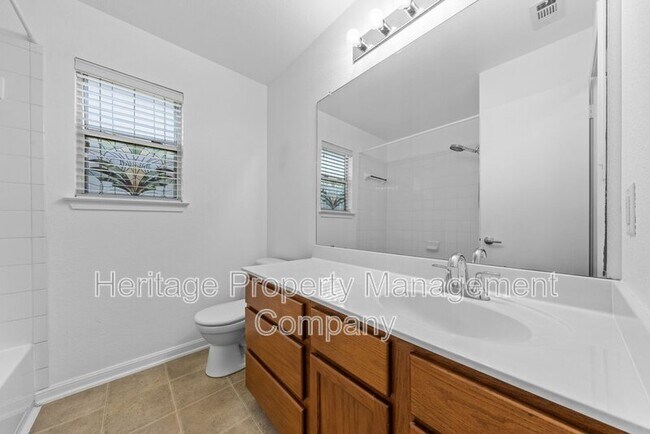 Building Photo - 9302 Mare Country