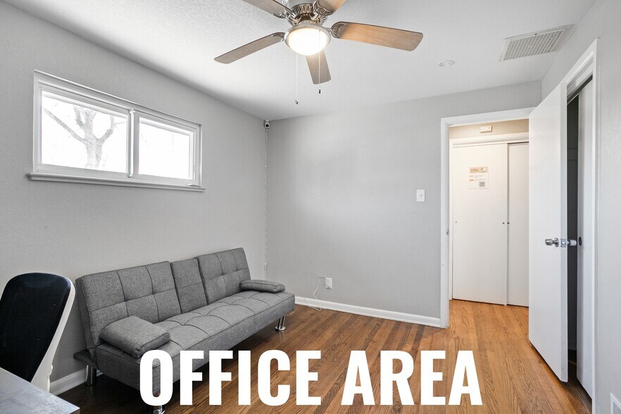 Building Photo - 2300 Lima St