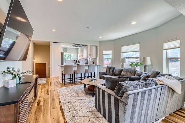 Primary Photo - Highlands 2 BDR Turnkey Home