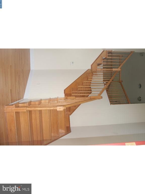 Building Photo - 529 Stone Ridge Dr