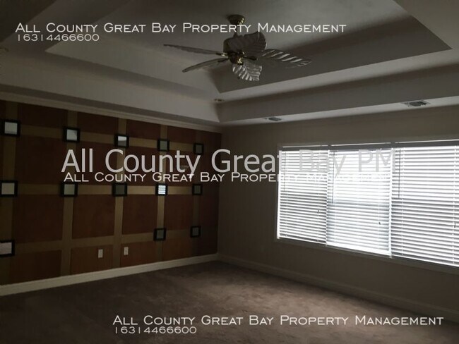 Building Photo - 5 Windjammer Xing