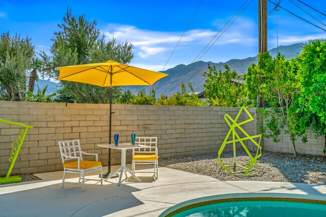 Building Photo - 2627 N Cerritos Rd