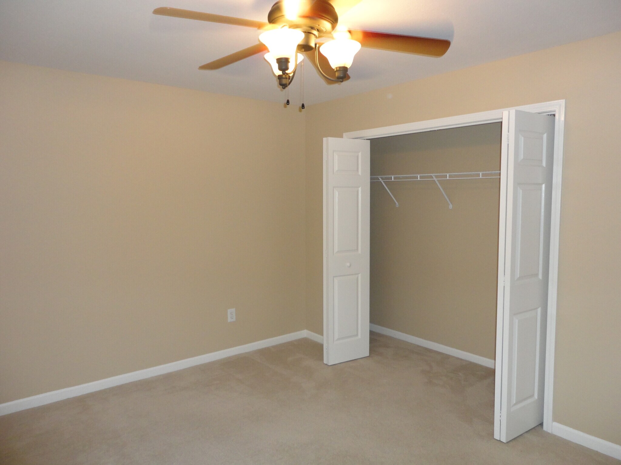 Building Photo - 81 W Quail Wood Ln