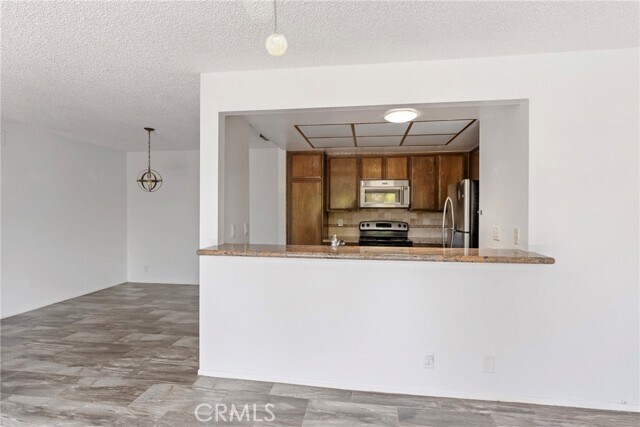 Building Photo - 13624 La Jolla Cir