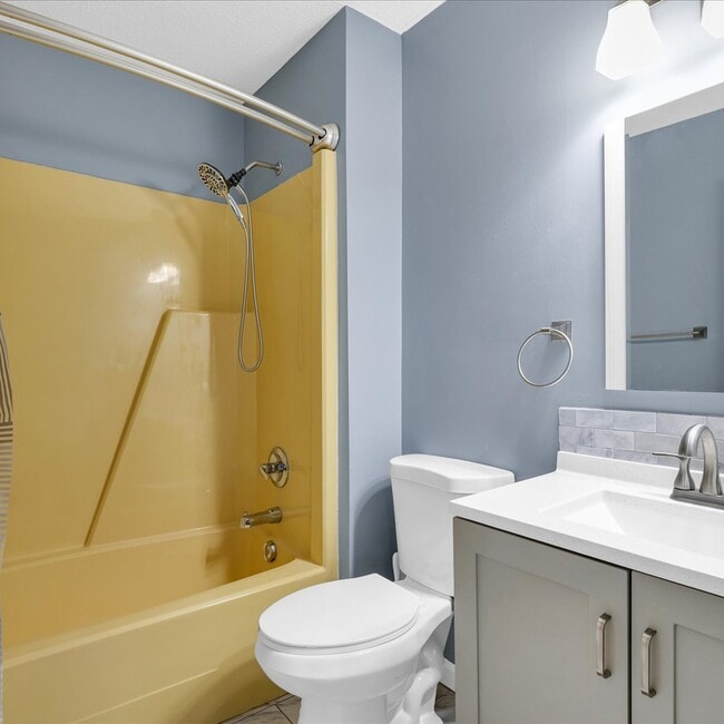 Building Photo - 610A English Creek Ct