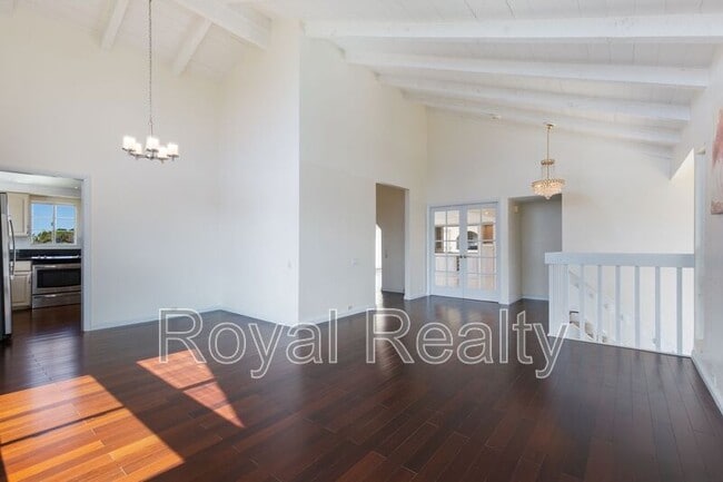 Building Photo - 1005 Kalahu Pl