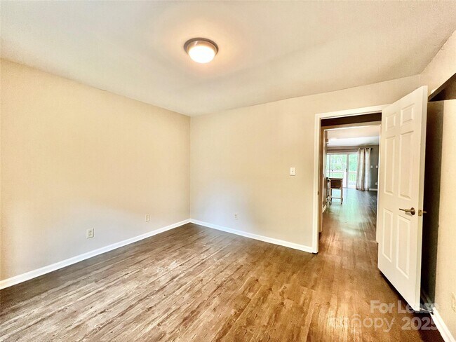 Building Photo - 3306 Selwyn Farms Ln