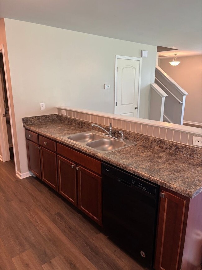 Building Photo - August Rent Free - Elegant, Modern Home in...