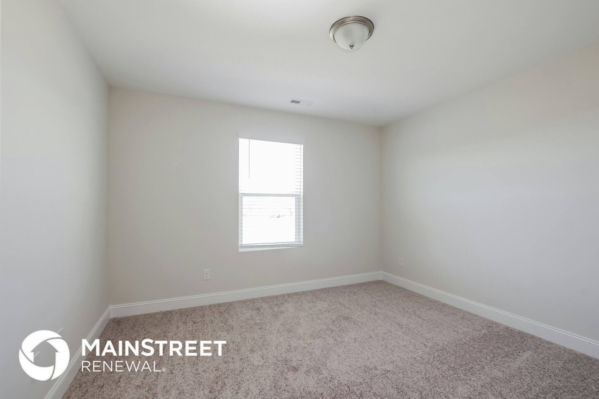 Building Photo - 2115 Vecchio Dr