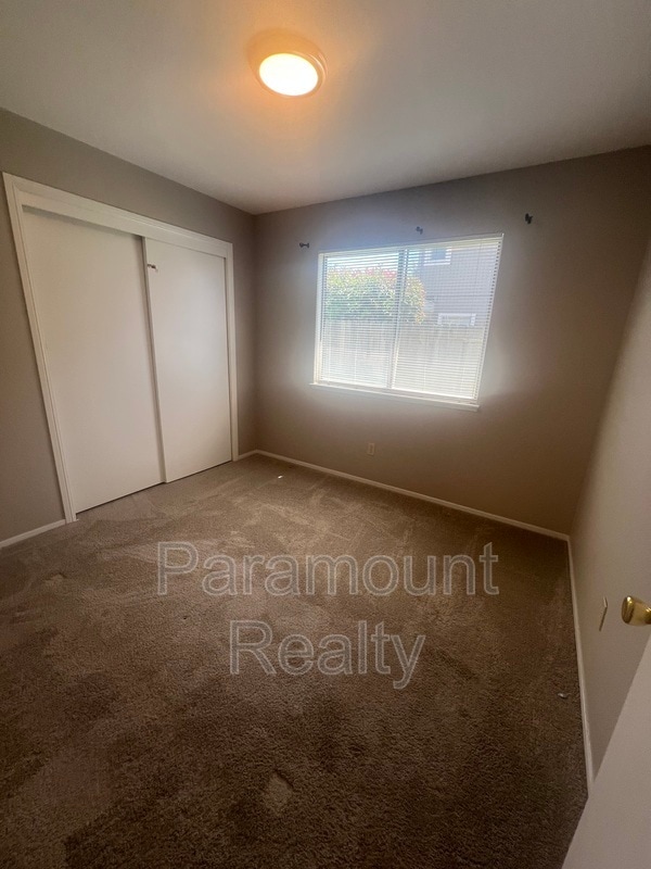 Building Photo - 1230 Mohr Cir
