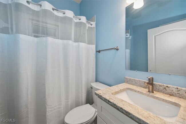 Building Photo - 4413 SW 26th Ct