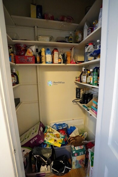 Building Photo - 294 Harvard St