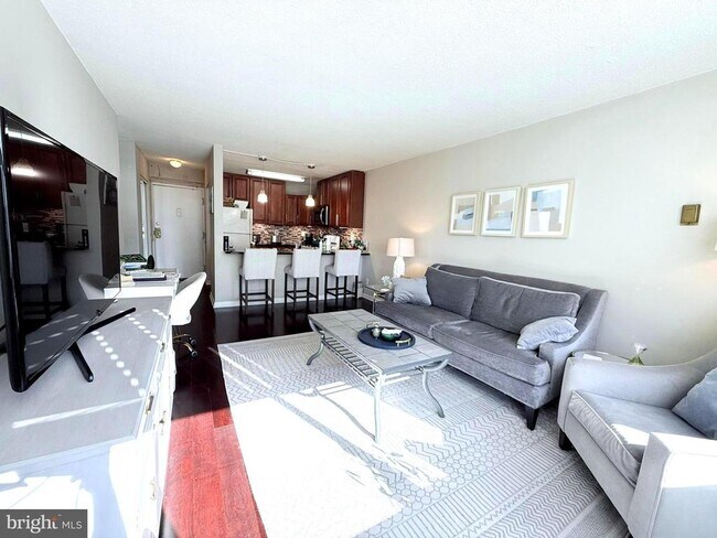 Building Photo - 11801 Rockville Pike