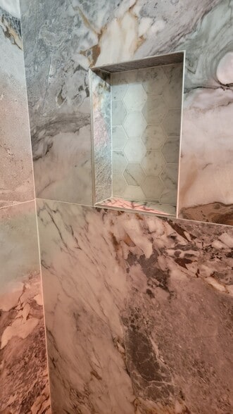 Building Photo - 119 Commodore Dr