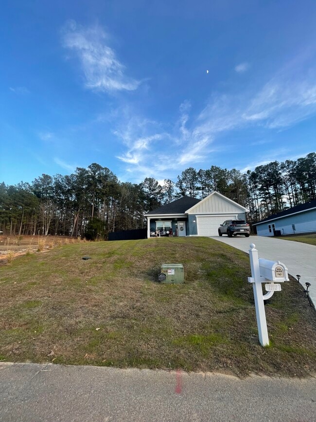 Building Photo - 1212 68th Ct