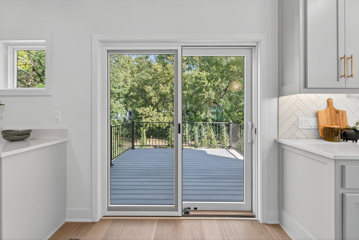 Building Photo - 2100 W 86th St