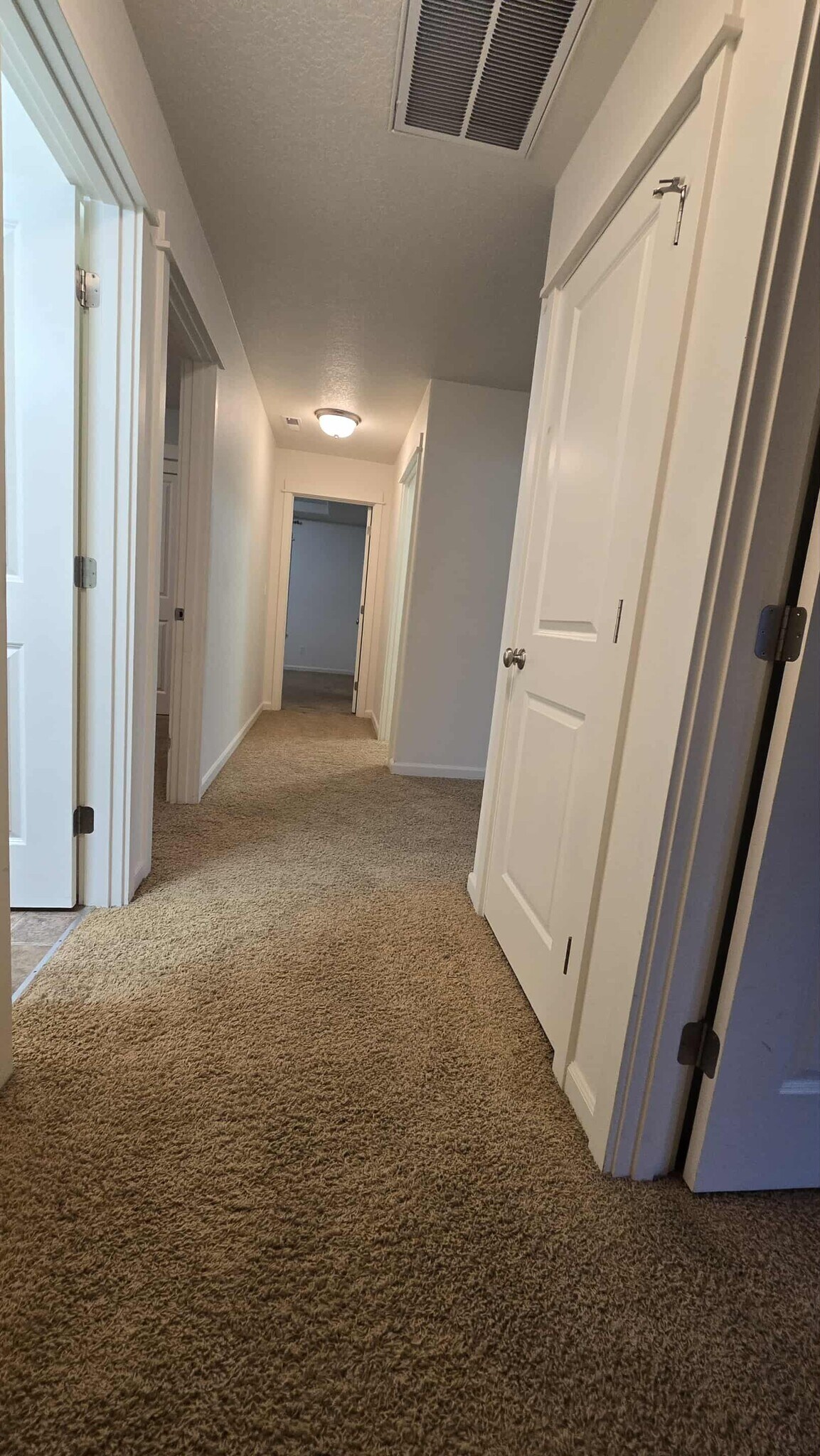 Building Photo - 16575 SE Windswept Waters Dr