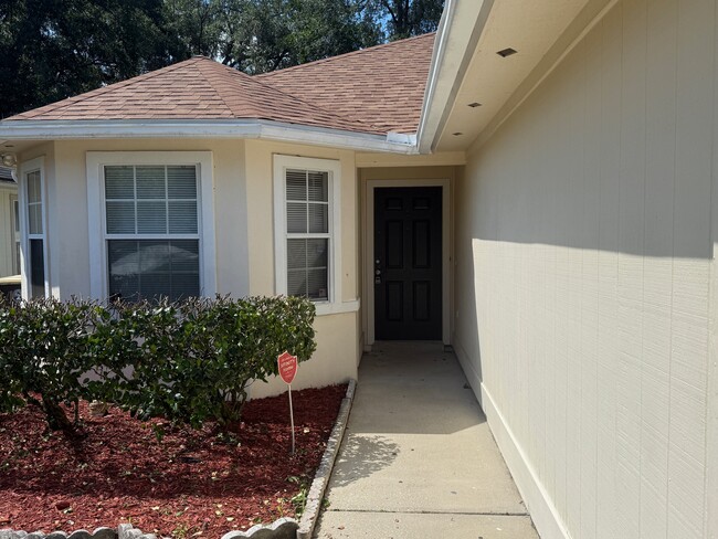Building Photo - 5550 Oak Crossing Dr