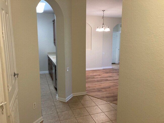 Building Photo - 3BD/2BA CONDO IN STONEBRIDGE RESERVES