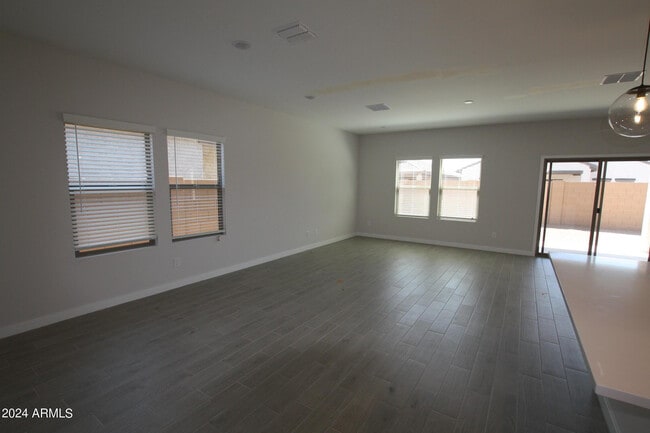 Building Photo - 7818 N 79th Ave