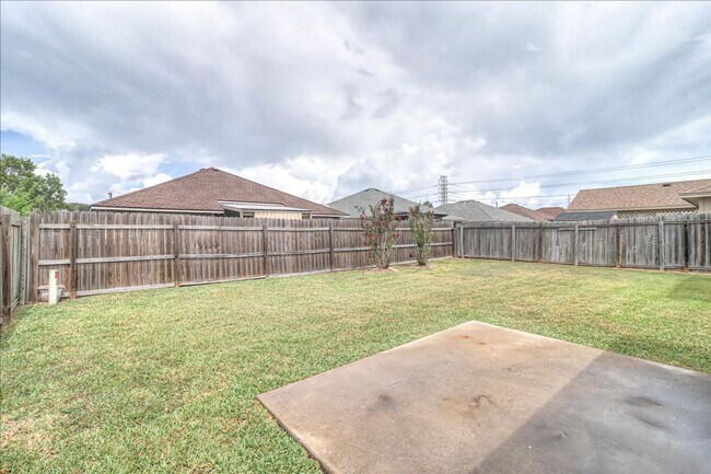 Building Photo - 2317 Tropical Wind Dr