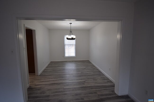 Building Photo - 3364 Dogwood Dr