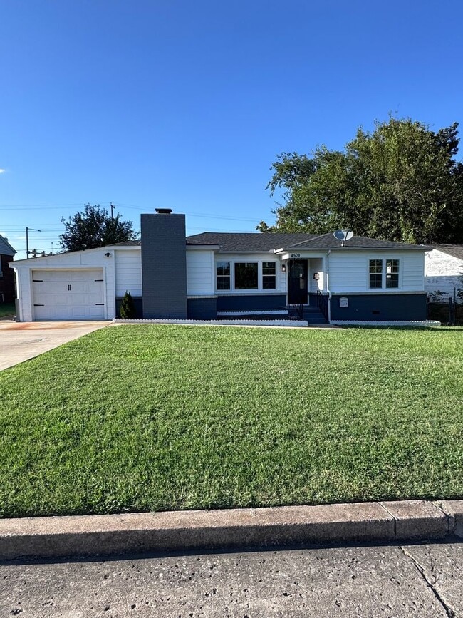 Primary Photo - Mayo Meadow 3 Bed 1.5 Bath Cutie! Fully Up...